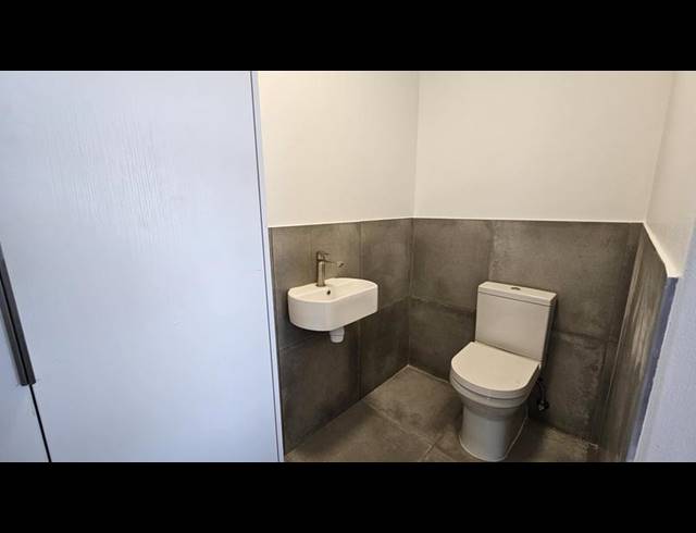 4 BEDROOM HOUSE FOR SALE IN SHELLEY POINT